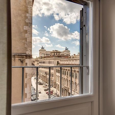 Appartamento Con Vista Sul Vittoriano Roma Exterior foto